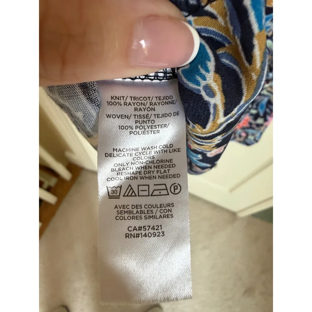 LOFT Womens XL Navy Blue Floral Paisley Split Neck Puff Sleeve Rayon Knit‎ Top